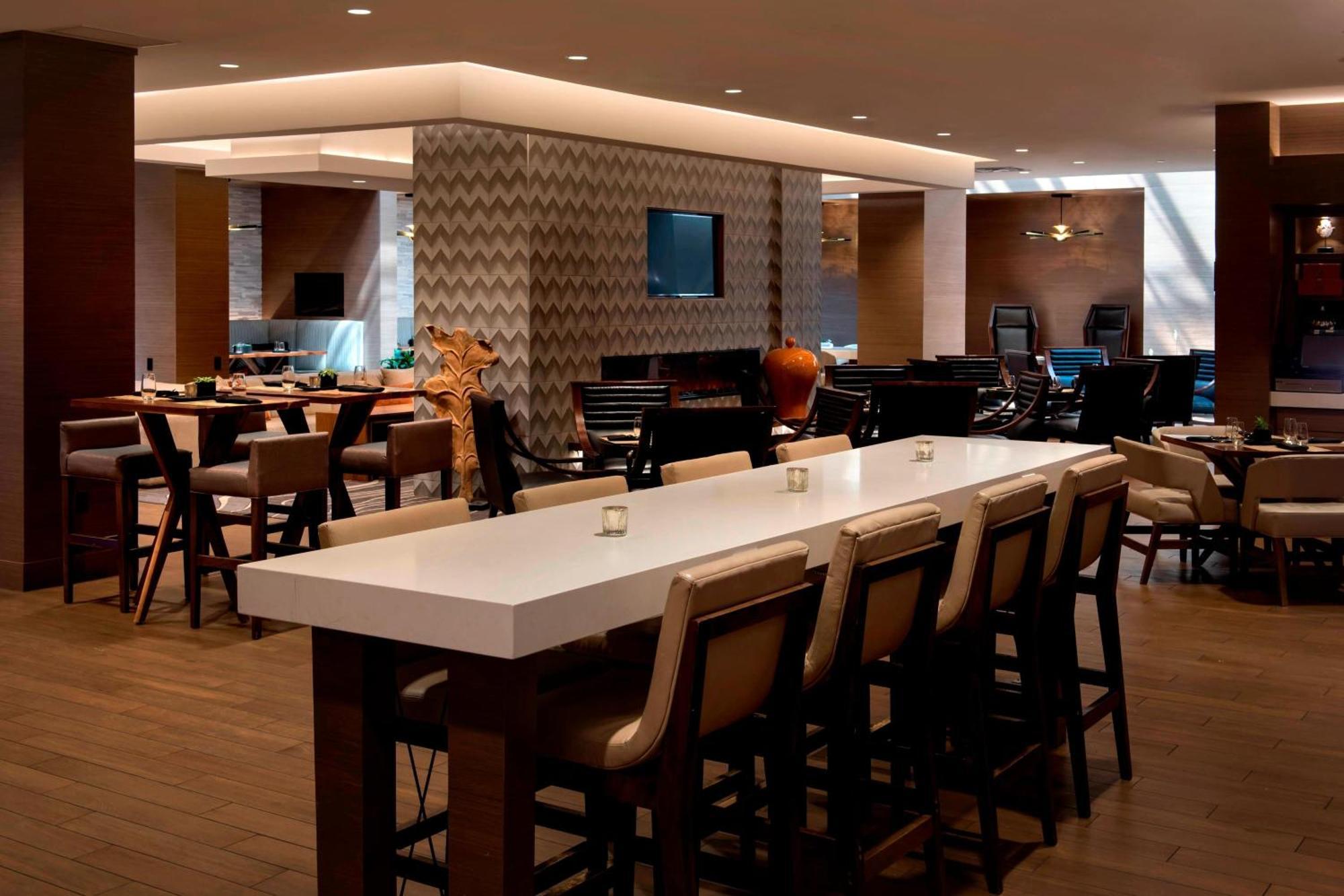 Marriott Melville Long Island Exterior foto